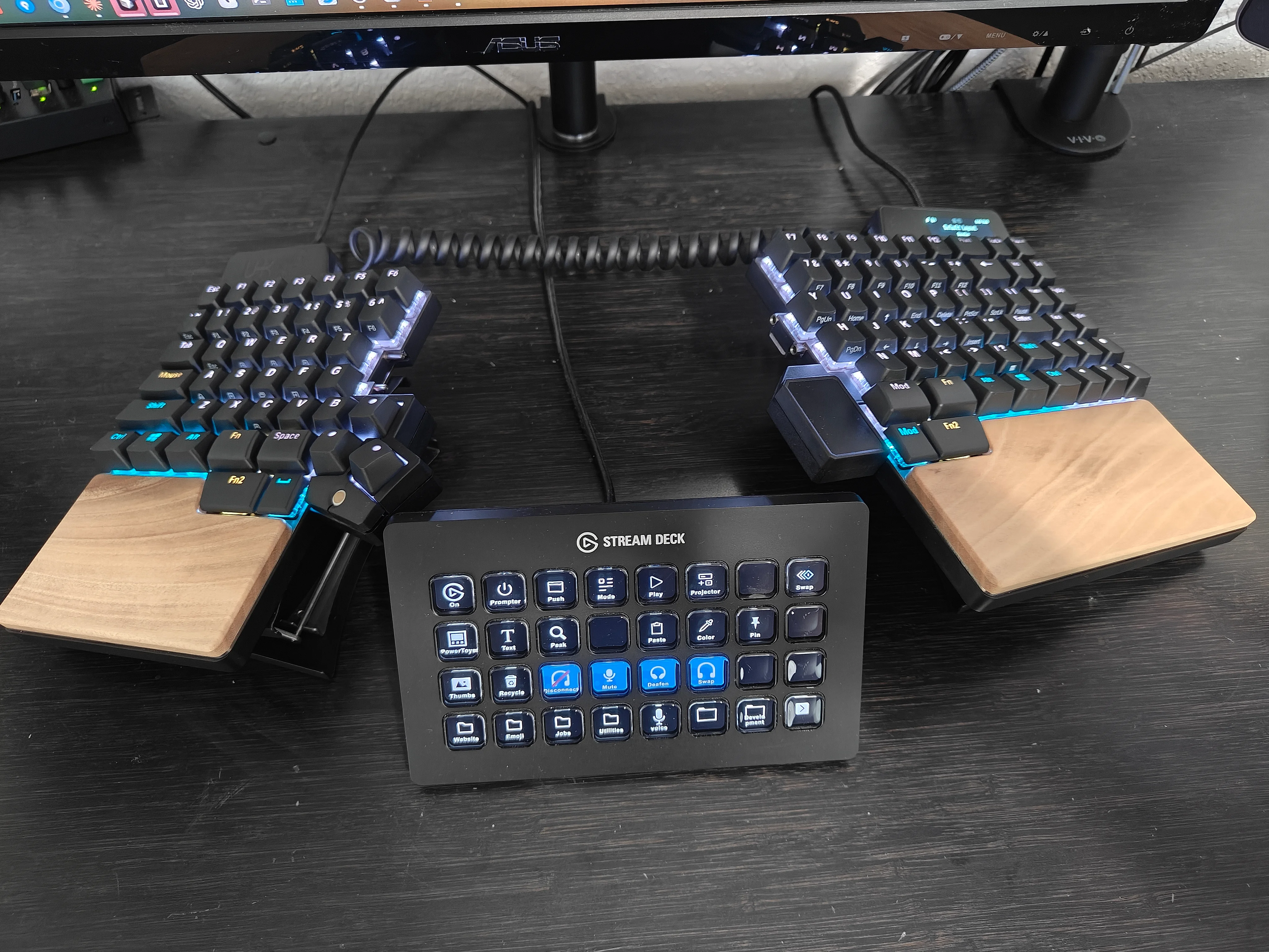 Ultimate Hacking Keyboard 80 and Stream Deck XL